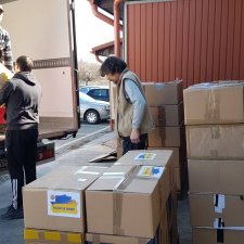 TRANSPORT PACZEK DLA UKRAINY