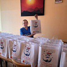 RADOSNE ŚWIĘTA Z FUNDACJĄ BIEDRONKI