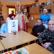 RADOSNE ŚWIĘTA Z FUNDACJĄ BIEDRONKI